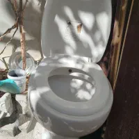 دستشویی فرنگی سفید فارسان .  ۳ملیون