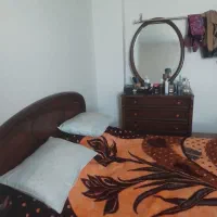 تخت خواب دونفره با میز آرایش وتشک.ومبل۷نفره