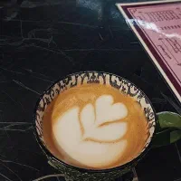 نیروی کار اقا یا خانم