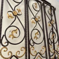 درب چوبی آپارتمانی و گارد آهنی فرفورژه در حد نو|مصالح و تجهیزات ساختمان|همدان, |دیوار