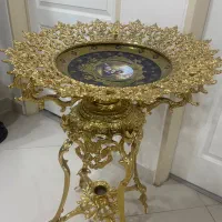 میوه خوری برنز کنار سالنی