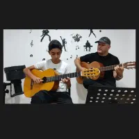 تدریس خصوصی گیتار ، همراه با تئوری موسیقی و سلفژ