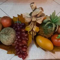 ظرف و میوه مصنوعی