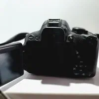 دوربین Canon EOS 700D + لنز EF-S 18-55mm|دوربین عکاسی و فیلم‌برداری|شیراز, شهرک والفجر|دیوار