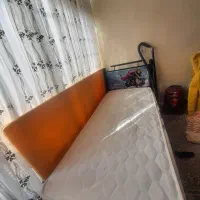 تخت یک نفره