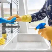 نظافت کار خانم نیازمندم