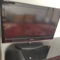 تلویزیون ومیز تلویزیون