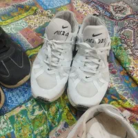 کفش|کیف، کفش، کمربند|مشهد, خواجه ربیع|دیوار