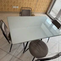 میز و صندلی