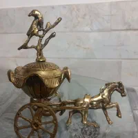 دکوری اسب برنز|کلکسیون اشیاء عتیقه|قم, بنیاد|دیوار