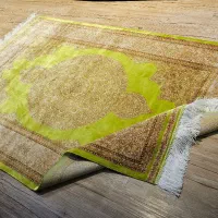 فرش ابریشم مناسب خوش سلیقه ها کد۷۰۱۹