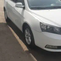 جیلی Emgrand 7 دنده‌ای، مدل ۲۰۱۳|خودرو سواری و وانت|قم, آزادگان|دیوار