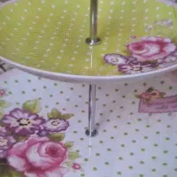 شیرینی خوری دو طبقه