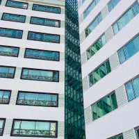 جذب نیروی آقا برای آبدرمانی ژنرال سرعین