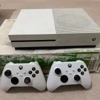 ایکس باکس وان اس با دو دسته سری اس