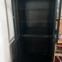 یک کمد در حد نو قیمت ۲ میلیونو پانصد هزارتومان