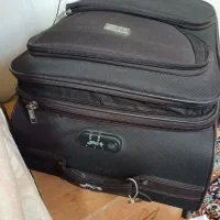 تعدادی ساک مسافرتی|کیف، کفش، کمربند|قم, چهار مردان|دیوار