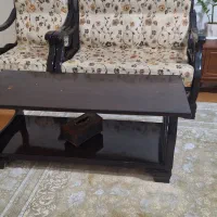 مبل ۸ نفره تمیز و سالم همراه با میز جلو مبلی