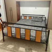تخت دونفره نفره فلزی همراه تشک