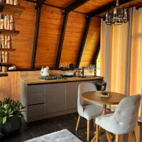 ویلا چوبی استخر روباز|اجارهٔ کوتاهمدت ویلا و باغ|تنکابن, |دیوار