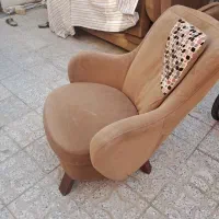 مبل ۷ نفره به همراه میز عسلی