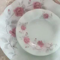 تعدادی لوازم منزل میز تی وی|میز تلویزیون|مرند, |دیوار