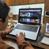 میز لپ تاپ و تحریر