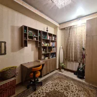 ۴۵ متر/طبقه اول/نزدیک مترو/انباری