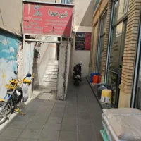 بازار مولوی ارامنه صرافها ۷۰مترتولیدی وانبارطبقه ۳