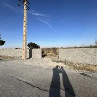 دو عدد قواره ۱۰۰۰ و ۷۰۰ متری چهار دیواری داخل بافت