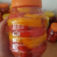 ترشیه فلفل رنگی و گوجه فرنگی