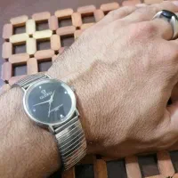 دو عدد ساعت در حد نو موتور ژاپن|ساعت|شیراز, زرگری|دیوار