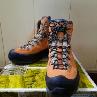 کفش کوهنوردی اسکارپا