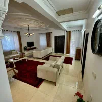 ۳۰۰ زمین ۱۰۰ متر بنا با سه کنتور اختصاصی و مبله