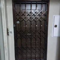 درب آکاردئونی  با قفل مخفی