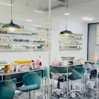 استخدام نیروی خدماتی برای سالن زیبایی