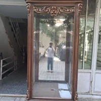 بوفه دارای آینه قدی