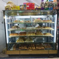 فروشنده خانوم