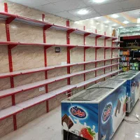 قفسه سفید قرمز