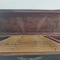 فروش یک دستگاه سنتور با لوازم جانبی