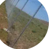 فنس کشی باغ محوطه زمین بتن ریزی زیر طوری