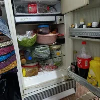 یخچال کوچک  درحال استفاده