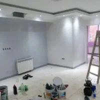 رنگ آمیزی و لکه گیری خانه