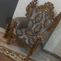 یک دست مبل ۷ نفره همراه میز وسط و عسلی سالم