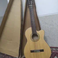 گیتار کلاسیک اصل کره|گیتار، بیس، امپلیفایر|فسا, |دیوار