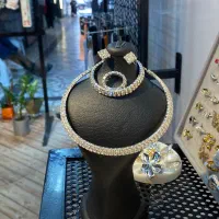 ست جواهری پر از نگین