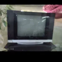 تلویزیون ومیز تلوزیون