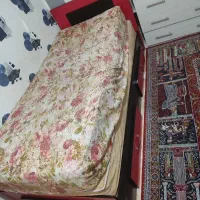 تخت و میز خارجی محکم