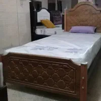 تخت یک و نیم نفره