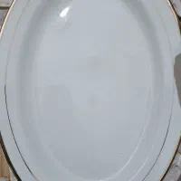 سرویس چینی خارجی سفید لب طلا ۴۴پارچه (۸نفره)